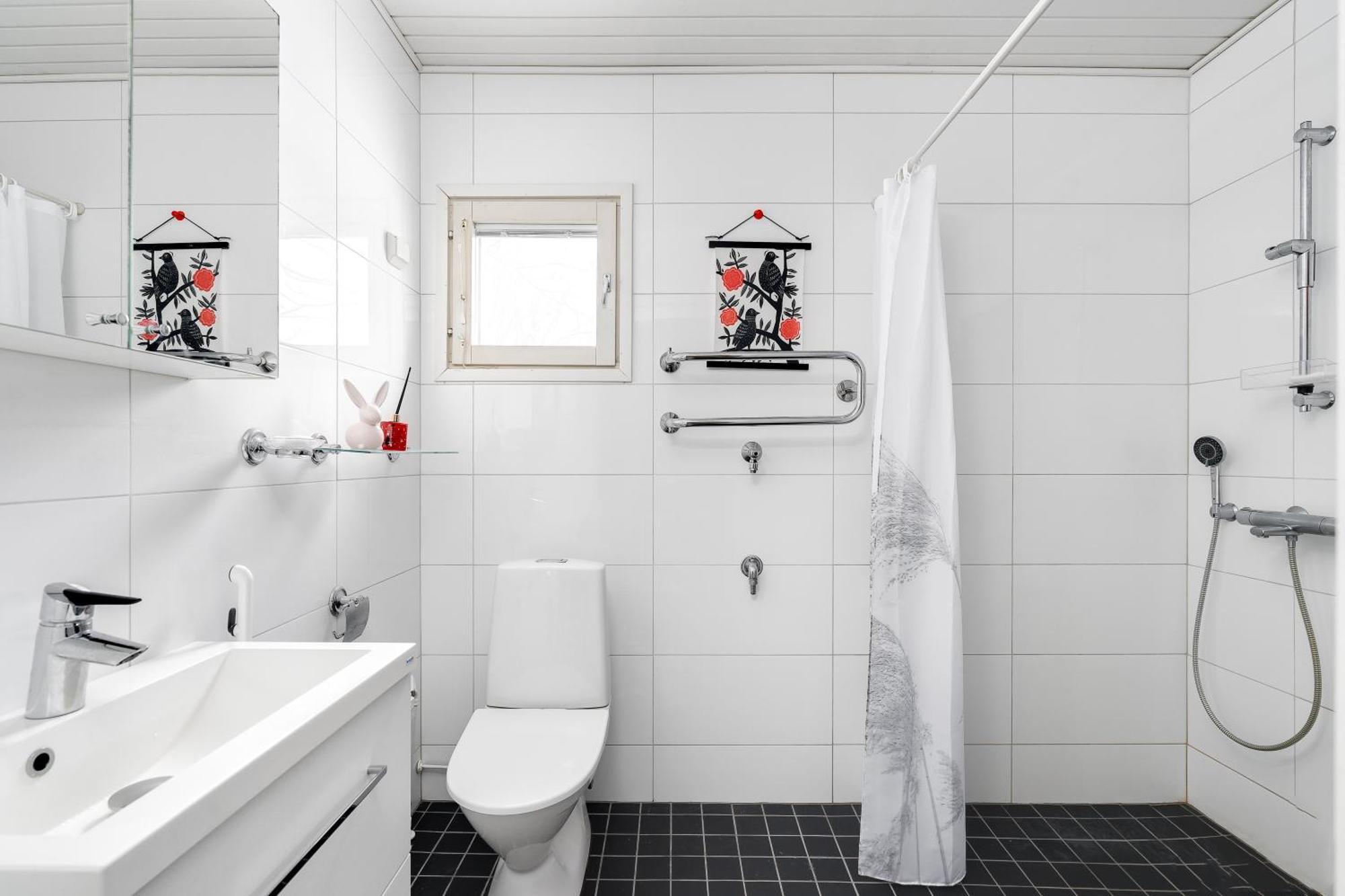Private Rooms Near Metro, Free Parking,Direct Bus From Airport Helsinki Luaran gambar